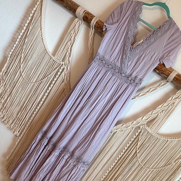 Lavender Lace Maxi Dress - Picture 1 of 5